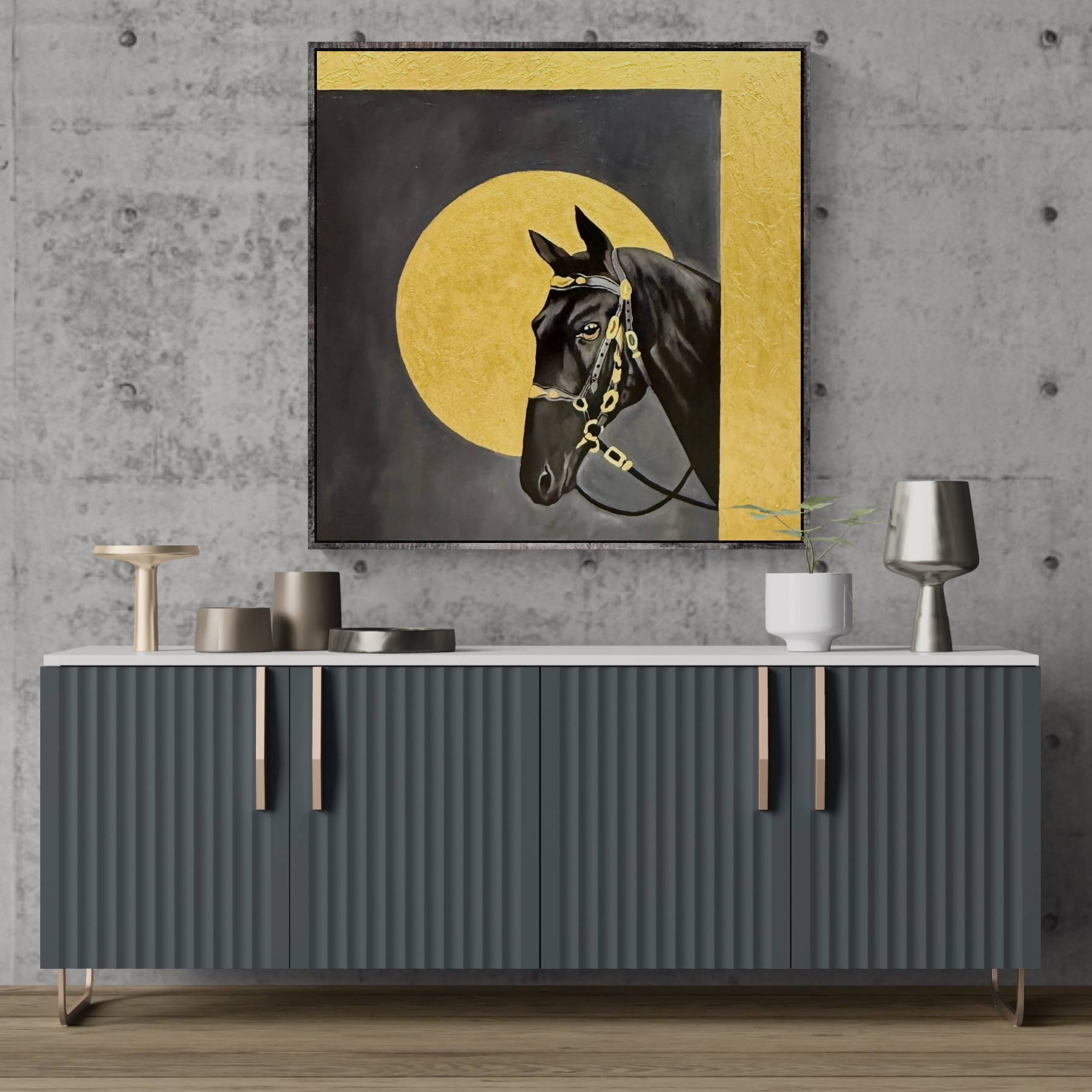 Midnight Majesty in Gold image 3